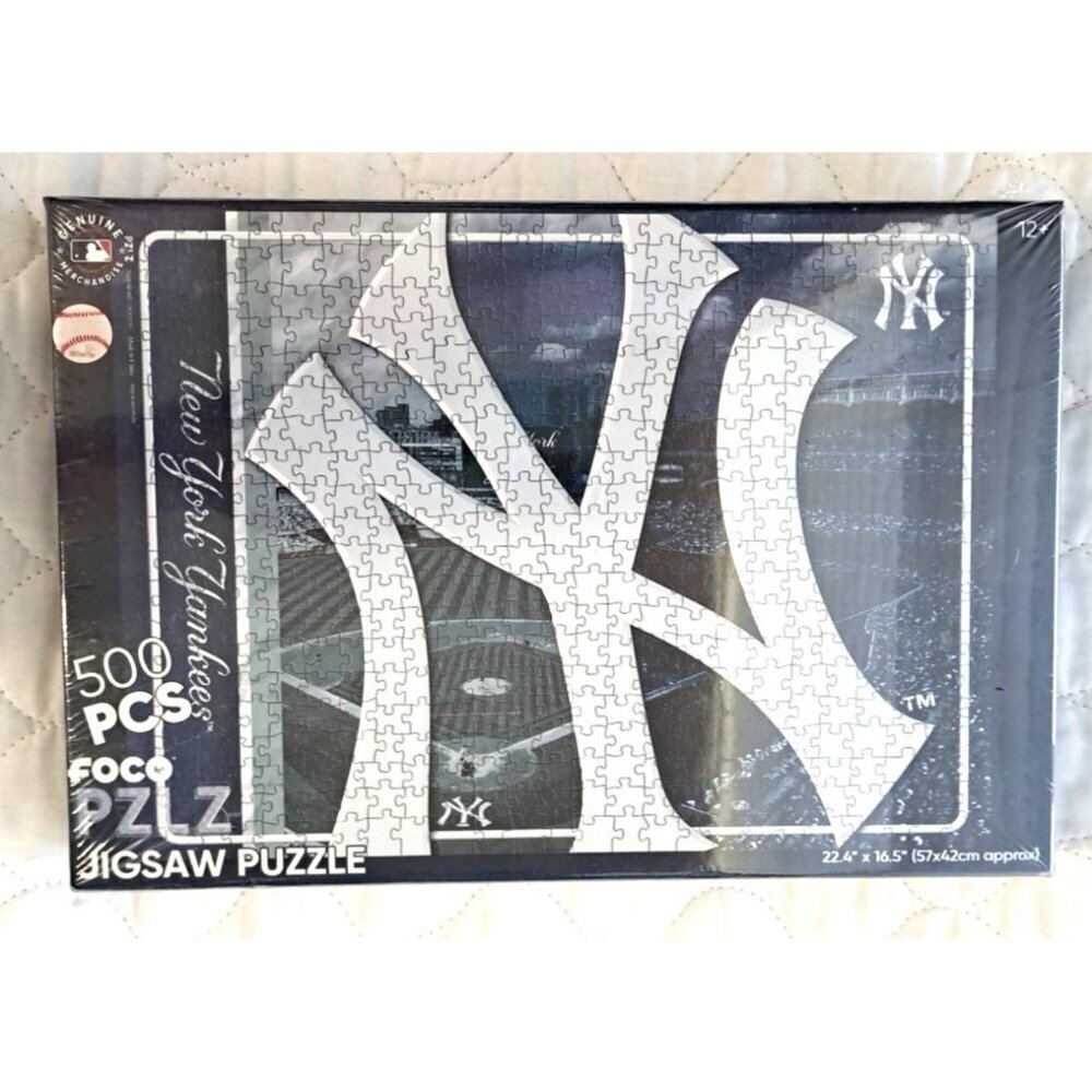Foco PZLZ 500 Piece Jigsaw Puzzle New York Yankees Stadium and Logo New in Box
